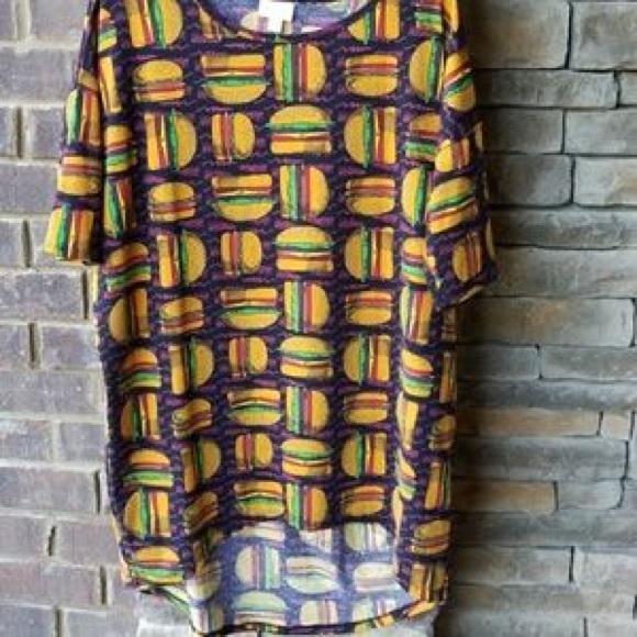 LuLaRoe Tops - 🍔Lularoe Cheeseburger Small Irma🍔